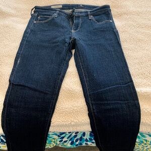 Women’s AG skinny jeans: 27R